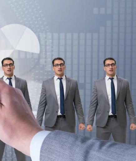 謝先生產品總監